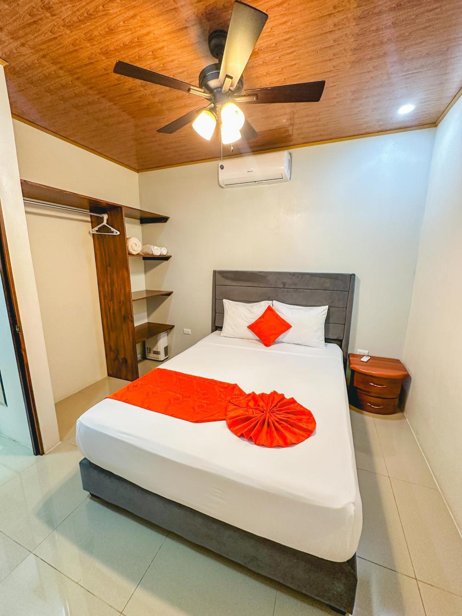 La Fortuna Donwtown Dreams Exterior photo