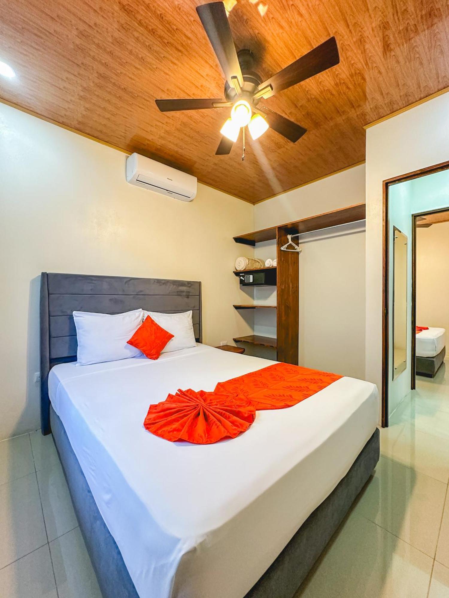 La Fortuna Donwtown Dreams Exterior photo