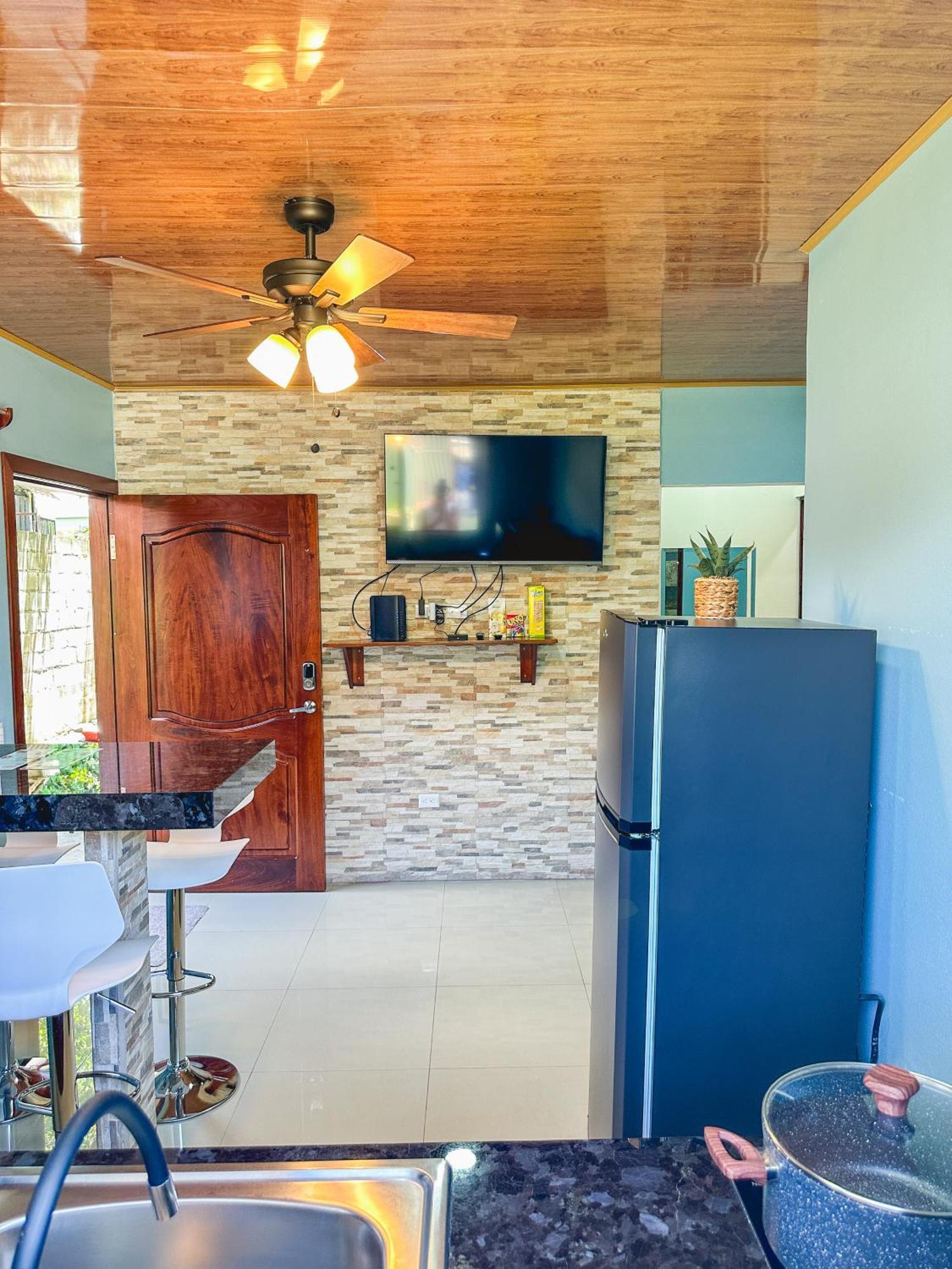 La Fortuna Donwtown Dreams Exterior photo
